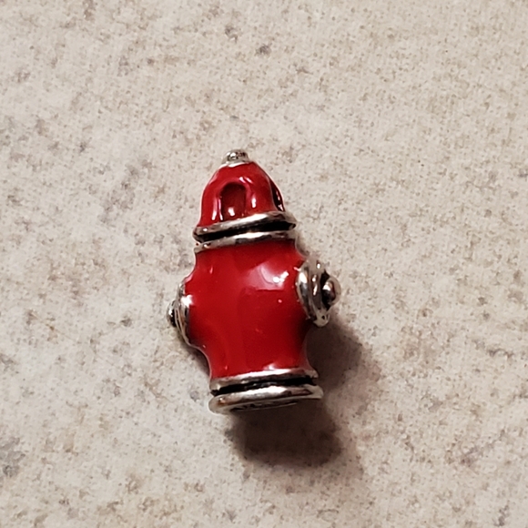 Origami owl fire hydrant charm - Picture 2 of 2